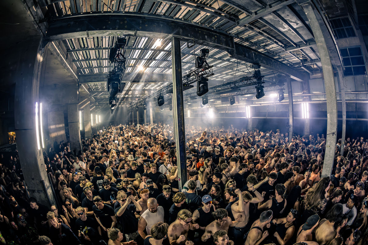 Loading... just a sec